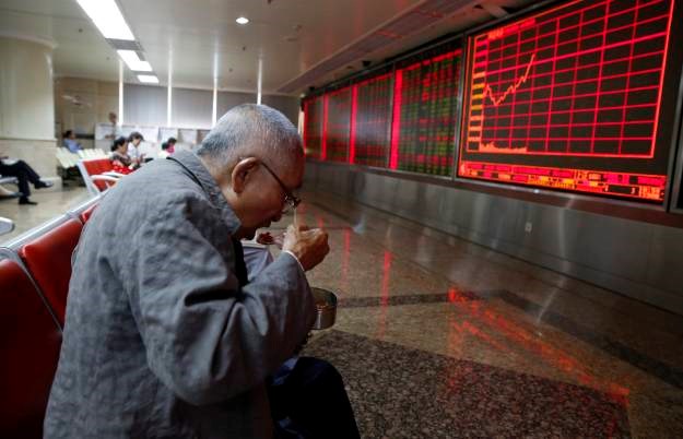 Kina u mjesec dana potrošila 1.3 bilijuna dolara za spas dioničkih tržišta