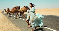 Vruća pustinjska avantura Kristine Burje: Eko modeli branda Krie u atraktivnoj modnoj kampanji