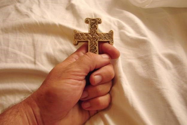 Kršćani slave Veliku subotu, dan tišine i molitve
