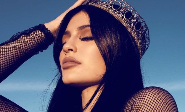 Kylie Jenner će izbaciti kompletnu make-up liniju u 2016. godini