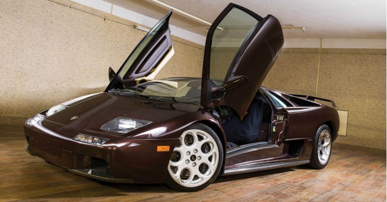 FOTO Lamborghinijeva zvijer od 2001. godine čami u garaži, a sada je vrijeme da se probudi
