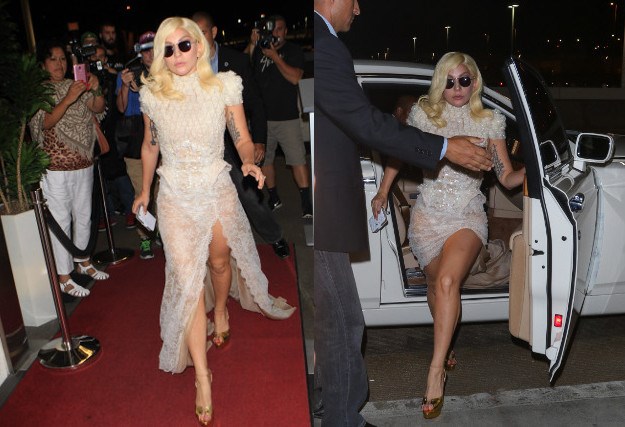 Ovako lete zvijezde: Lady Gaga prošetala aerodromom u večernjoj toaleti koja je otkrila gaćice