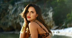 Lana i skupi automobili: Seksi pjevačica ne prestaje napaljivati fanove fotkama s Ibize