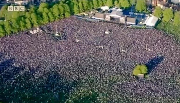 VIDEO Nestvarne slike iz Leicestera: Više od 240 tisuća ljudi na paradi za prvake
