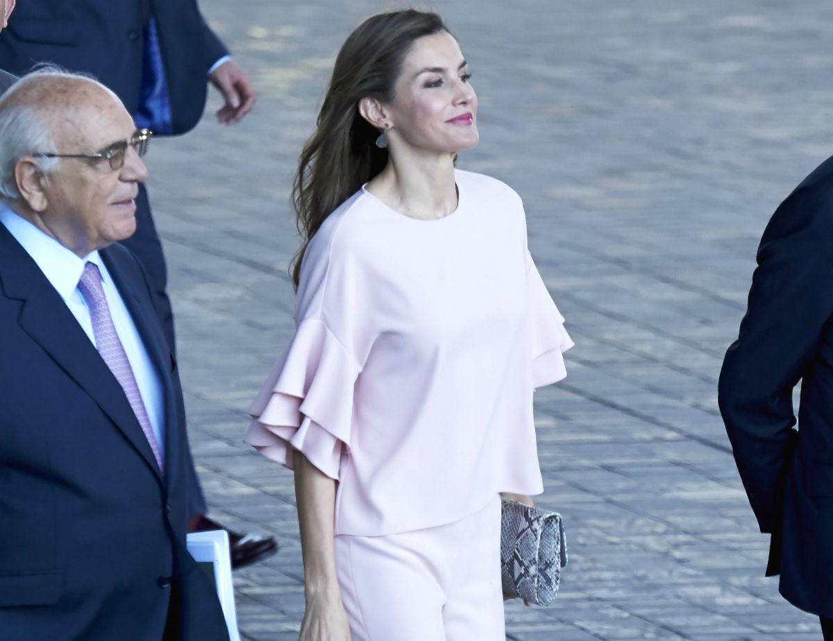 Ovako izgleda kada kraljica obuče krpice iz Zare