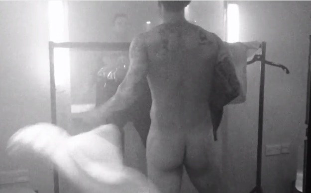 Bilo je i vrijeme: Adam Levine pokazao sve svoje pozadinske čari u novom spotu