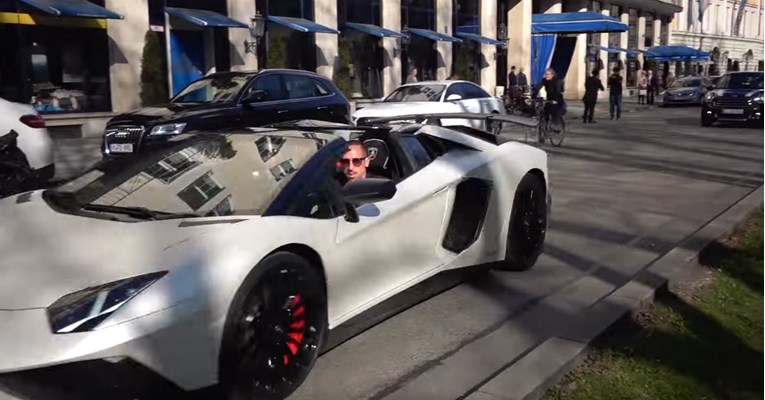 VIDEO Franck Ribery uživa u Lamborghiniju