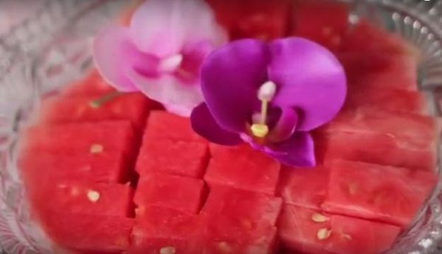 VIDEO Možda ste to dosad činili pogrešno: Je li ovo najbolji način za rezanje lubenice?
