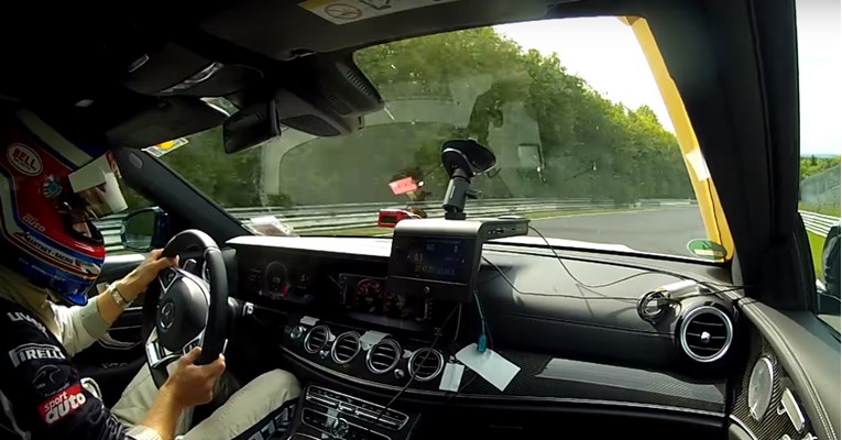 VIDEO Mercedesov karavan je najbrži