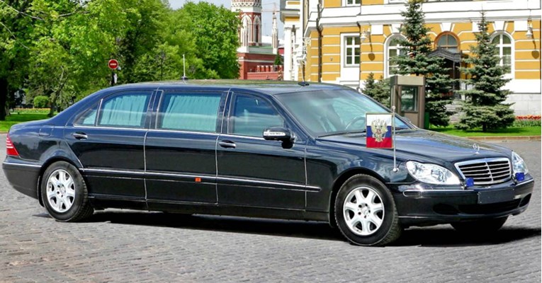 VIDEO Prodaje se Putinova limuzina, blindirani Mercedes S600