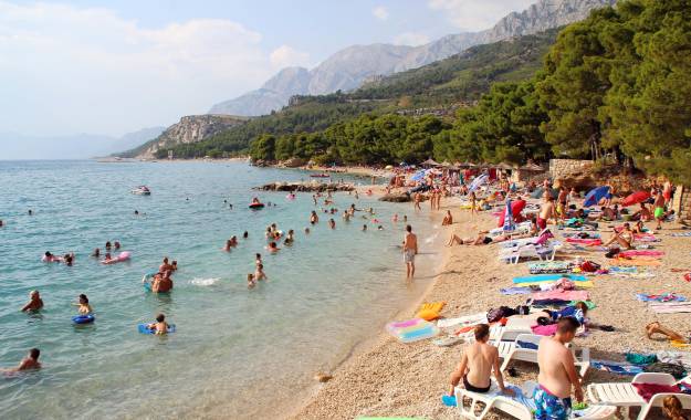 Velika smjena turista na Makarskoj rivijeri, prvi vikend s brojnijim odlaskom od dolaska