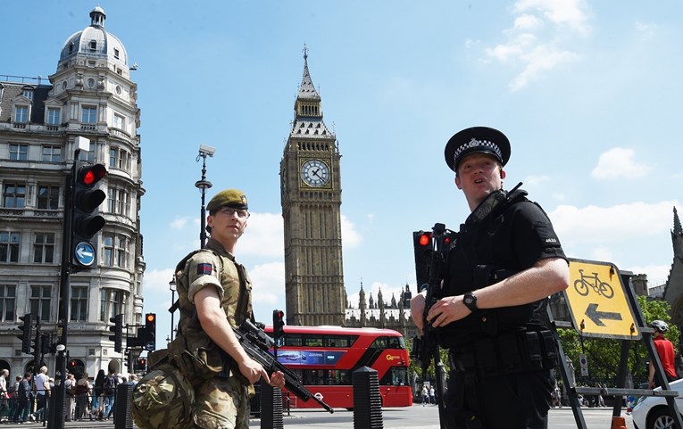 Rusija upozorila građane da ne putuju u Veliku Britaniju zbog "maksimalne opasnosti od terorizma"