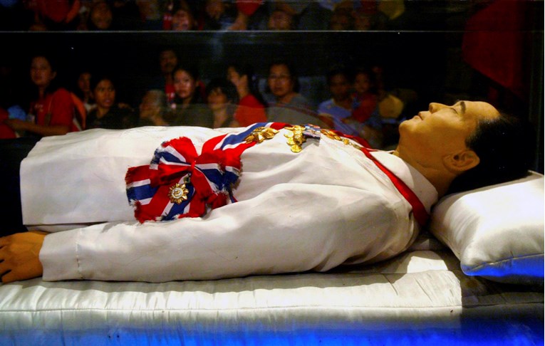Duterte šokirao Filipine, pokopao diktatora Marcosa na groblje heroja