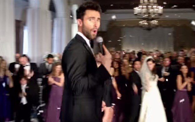 Adam Levine i bend za potrebe spota doslovno upadali na tuđa vjenčanja
