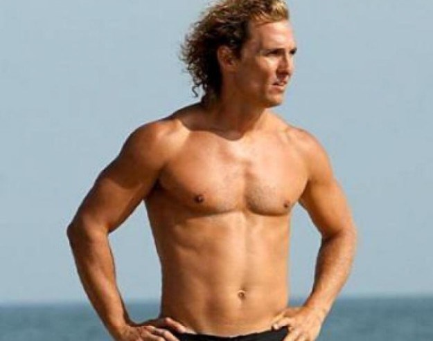 Trening Matthewa McConaugheya: 6 vježbi za savršene trbušne mišiće