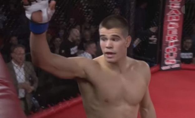 Pogledajte borbu kojom je debitant natjerao Whitea da mu da UFC ugovor