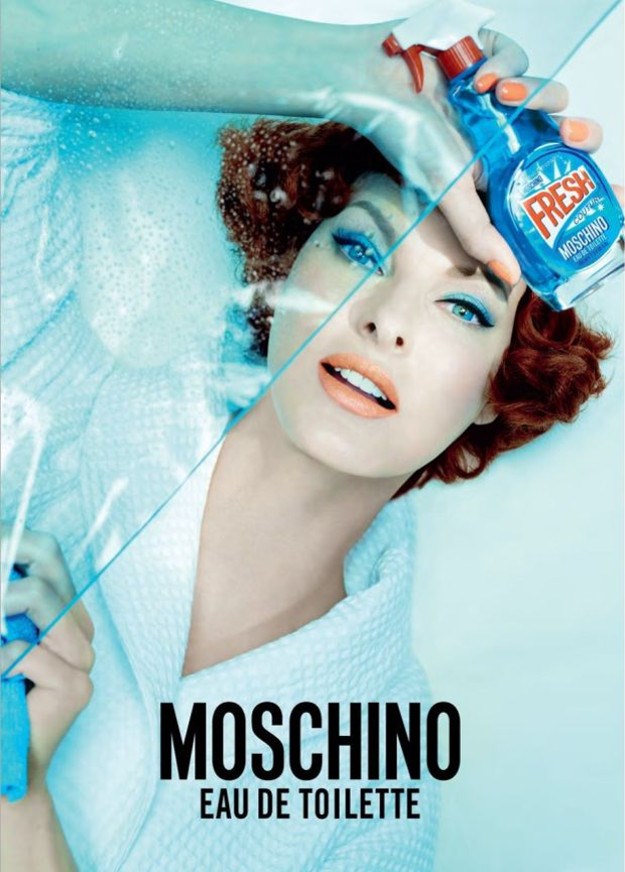 Novi miris branda "Moschino" izgleda kao sredstvo za čišćenje stakla