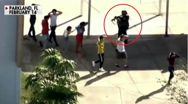 Objavljena snimka policajca koji je mirno stajao pred školom u kojoj je manijak ubijao učenike