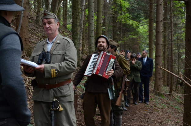 Samo na Indexu: Partizansko pjesničko sjelo o drugu Titu i Hitleru