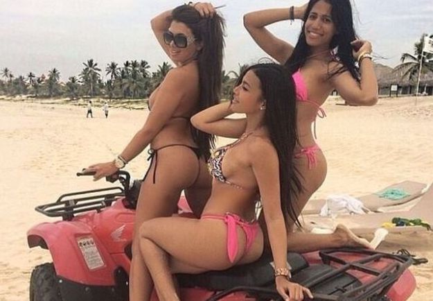 Instagram rat razmaženih narko sinova: Gole žene, skupi auti i pozlaćeno oružje