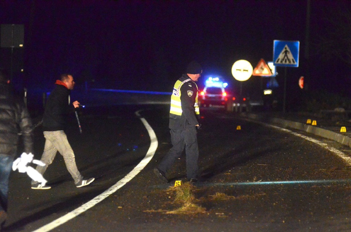 Muškarac poginuo u teškoj prometnoj nesreći kod Buzeta, automobil se prevrtao po cesti