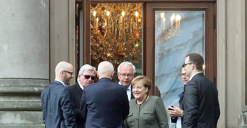 Propali koalicijski pregovori u Njemačkoj: FDP se povukao, Merkel izražava žaljenje