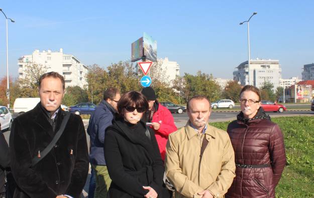 Holy s flasterom na ustima upozorila na "bojkot, pristranost HTV-a"