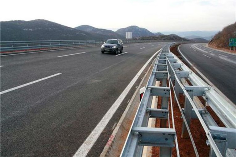 Zbog vjetra na A1 uvedeno ograničenje brzine između vijadukta Božići i tunela Sv. Rok