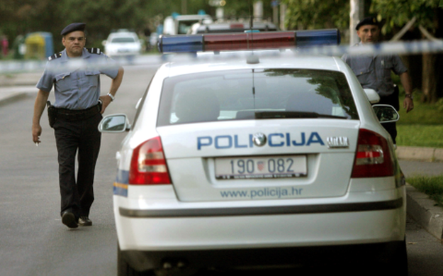 Karlovački policajac pljačkao kuće dok su vlasnici bili na sprovodima
