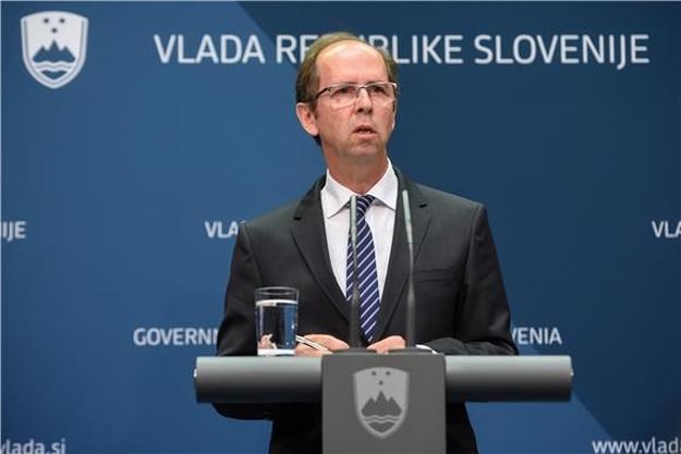 Protiv slovenskog ministra financija zatražena interpelacija zbog "antisocijalne politike"