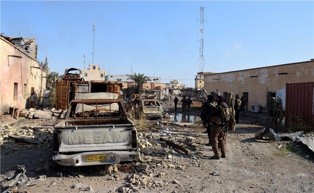 Pet bombaša samoubojica napalo iračku vojnu bazu: Ubijeno 15 ljudi, odgovornost preuzeo ISIS