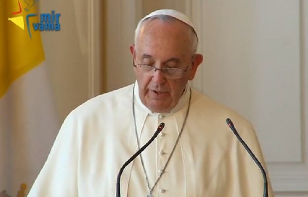 Papa Franjo: Muslimani, katolici i ostale manjine radosni, puni nade i zajedno. Kladimo se na takvu BiH