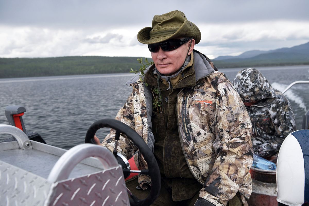 FOTO Uvijek poseban: Dok se drugi sunčaju i kupaju, pogledajte kako se odmara Vladimir Putin