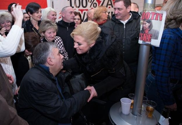 Evo što je vođa šatoraša poručio novoj hrvatskoj predsjednici