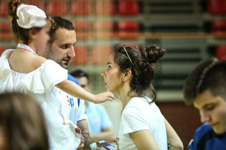 FOTO Igor Vori proslavio osvojeno prvenstvo sa suprugom i kćeri