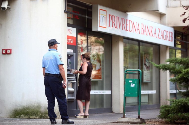 Opljačkana banka u zagrebačkim Gajnicama