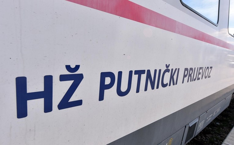 Najbrži vlak od Zagreba do Osijeka putuje sat vremena duže od busa, ali barem je skuplji