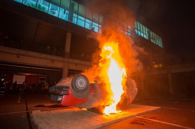 FOTO Usred Zagreba spaljen legendarni Yugo 45, pogledajte o čemu je riječ