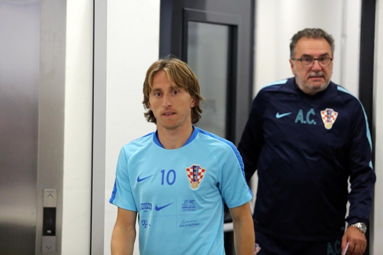 MODRIĆ KONAČNO PROGOVORIO O RASULU "Ne znam je li Čačić izbornik za Hrvatsku"