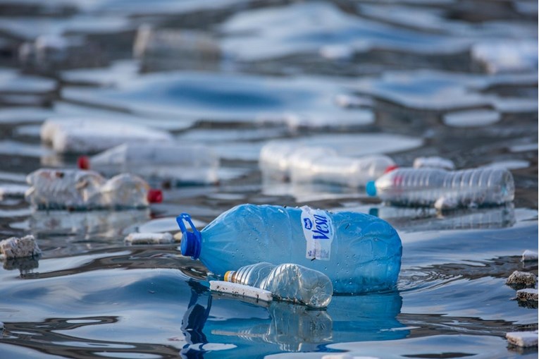 Stručnjaci: Omjer ribe i plastičnog otpada u Sredozemlju bit će jednak do 2030. godine