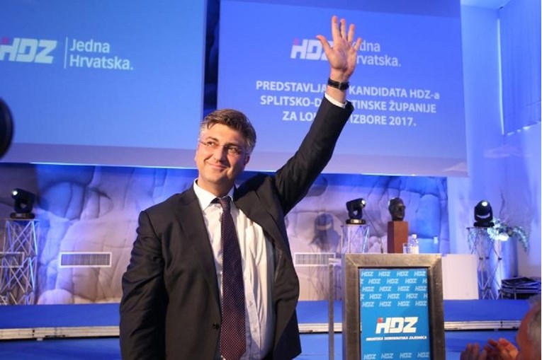 Plenković HDZ-ovcima: S MOST-om je puklo kada su rekli da su s SDP-om, a ne s nama