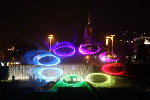 FOTO Bandićeve fontane otvorene uz dosad neviđeni svjetlosni spektakl