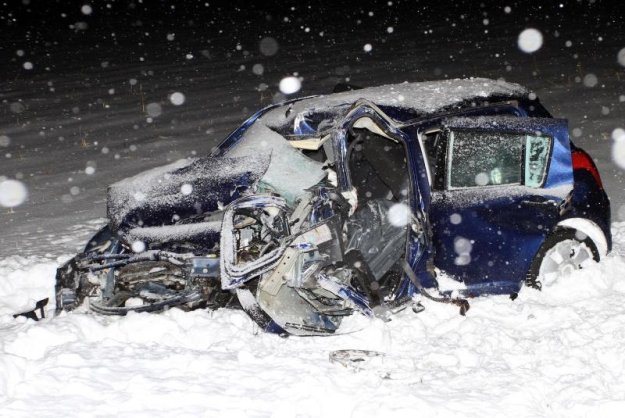 Kamion zdrobio automobil: Poginuo 27-godišnji mladić