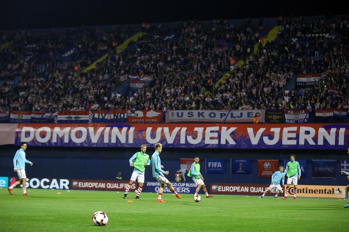 MAKSIMIR OVO NE PAMTI GODINAMA Hrvatsku protiv Grčke bodrilo više od 30 tisuća navijača