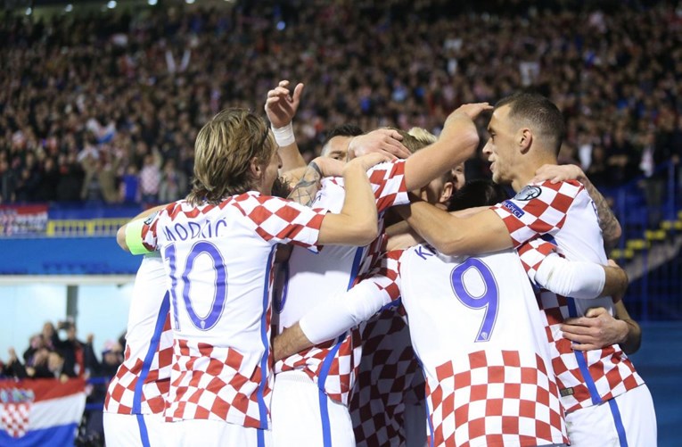 HRVATSKA NA KORAK OD SVJETSKOG PRVENSTVA Grčka na Maksimiru primila četiri komada (4:1)