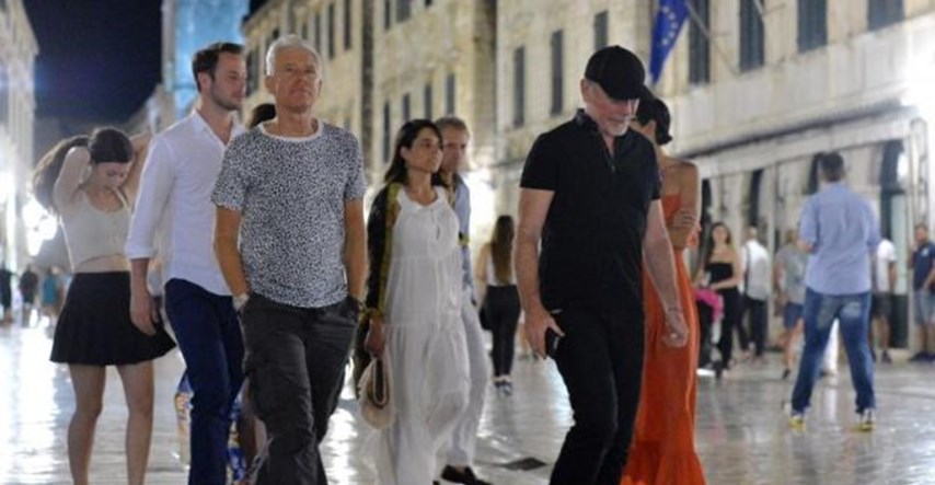 FOTO U2 zvijezde prošetale Stradunom: Palac gore za Dubrovnik!