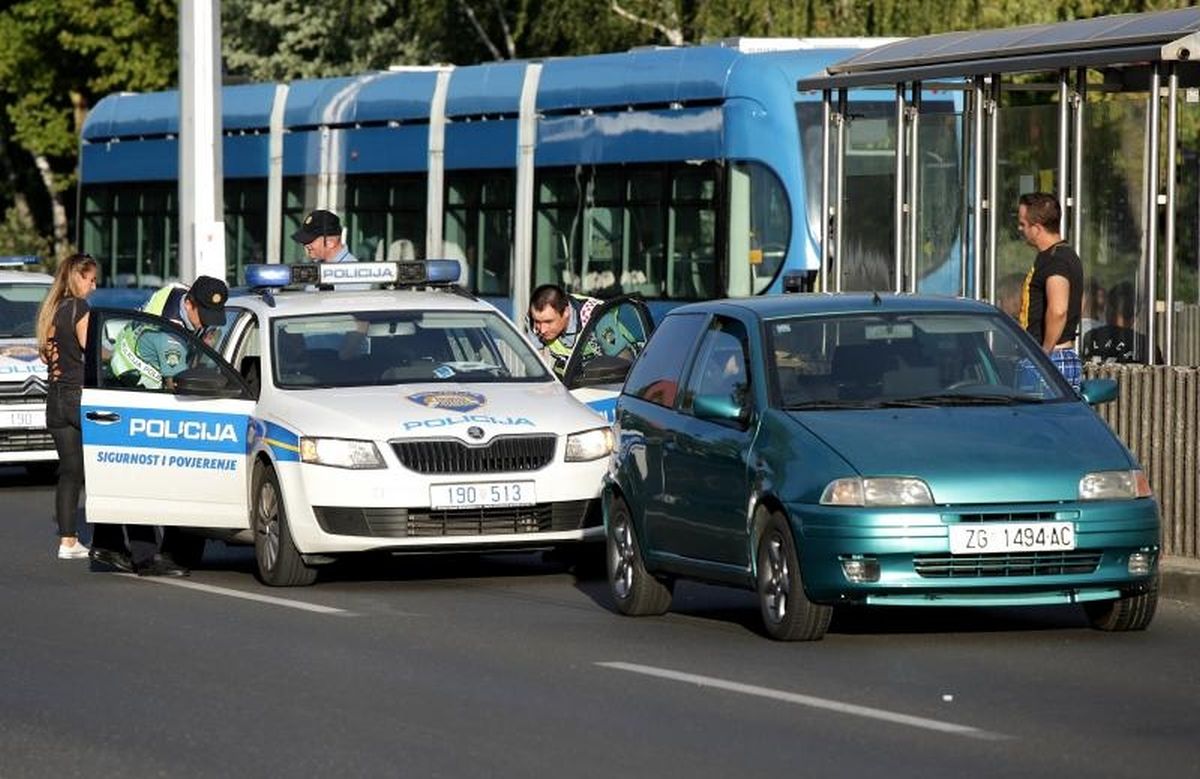 FOTO U prometnoj nesreći u Zagrebu stradala pješakinja