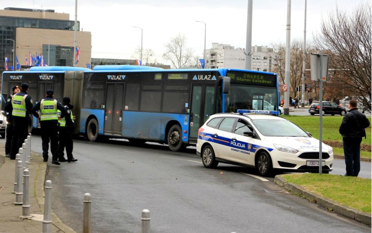 ZET-ovci traže poskupljenje karte i policiju u tramvajima i autobusima