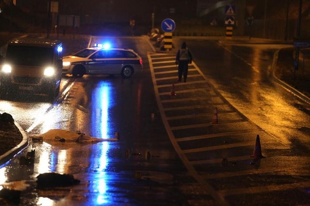 Pijani poduzetnik kod Rijeke BMW-om jurio duplo brže od dopuštenog, usmrtio pješaka i pobjegao