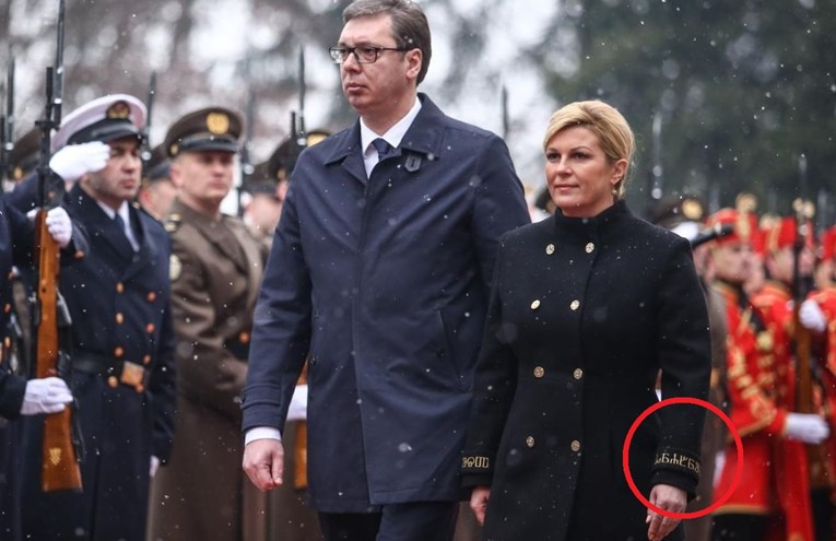 Kolinda Vučića dočekala sa snažnom porukom na rukavima: "Inzistirala je da to napišemo"
